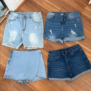 SHEIN Women's Light and Dark Blue Jean Shorts Set